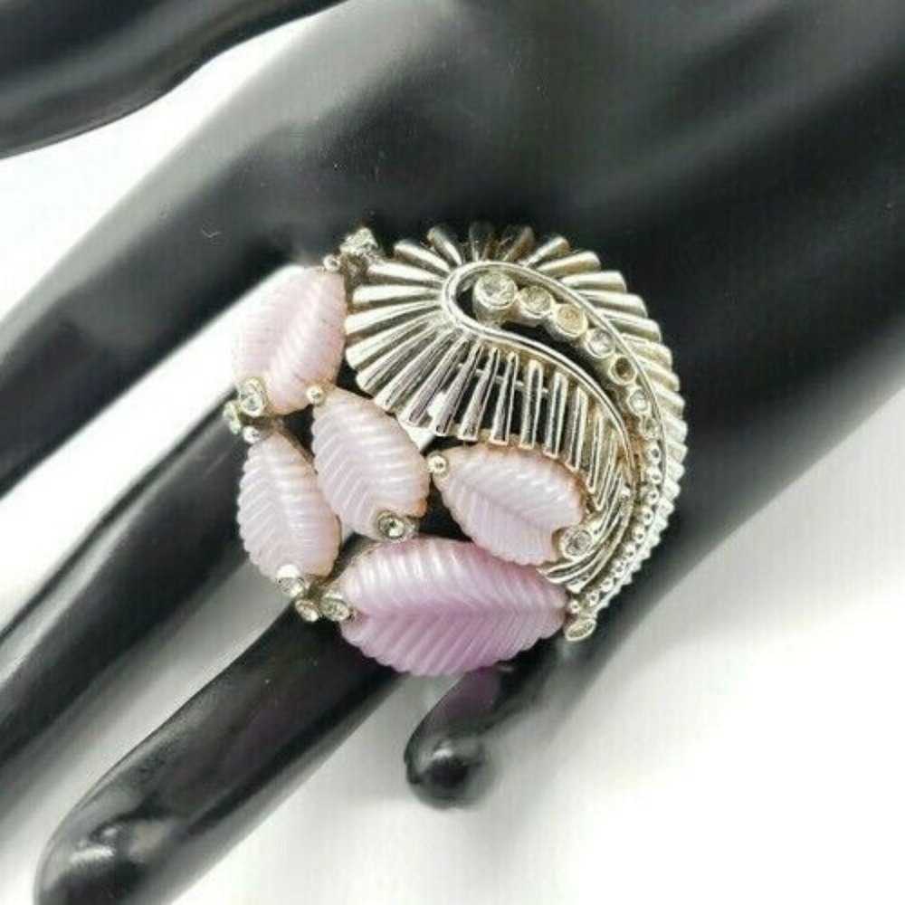 Marboux Signed Thermoplastic Leaves Purple Tone 575 brooch Boucher